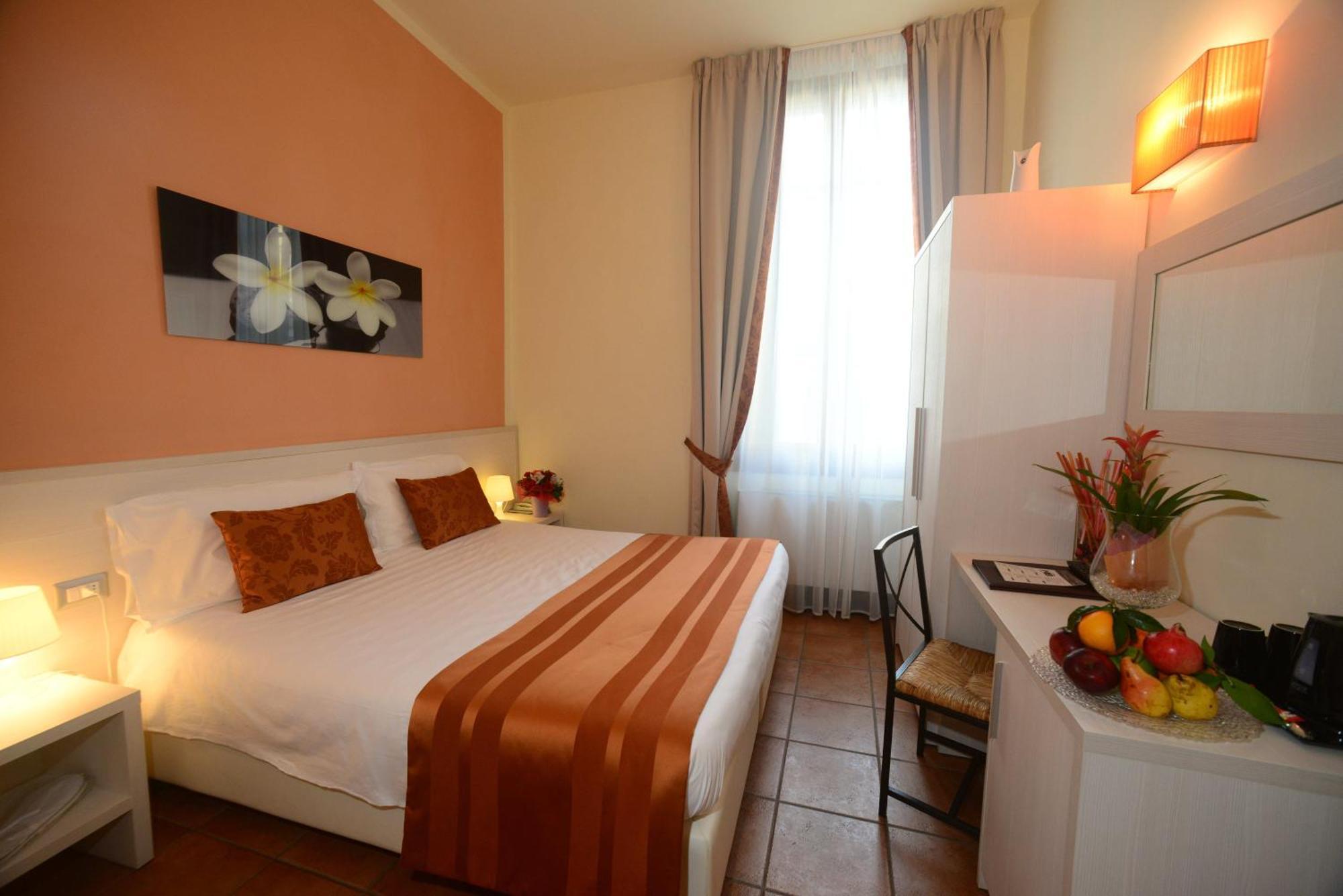 Hotel Bella Firenze Pokoj fotografie